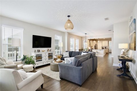 House in Winter Garden, Florida 3 bedrooms, 183.76 sq.m. № 2393702 - photo 14