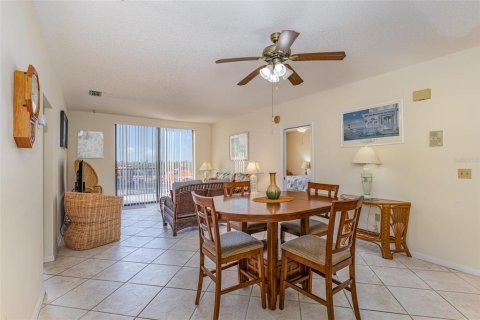 Copropriété à vendre à Cocoa Beach, Floride: 2 chambres, 96.15 m2 № 2202339 - photo 5