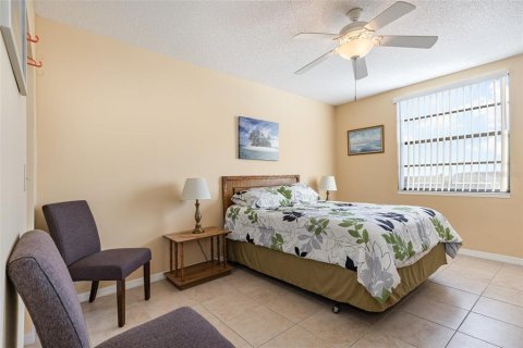 Copropriété à vendre à Cocoa Beach, Floride: 2 chambres, 96.15 m2 № 2202339 - photo 16