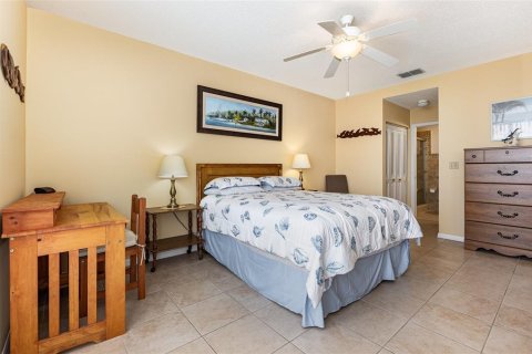 Copropriété à vendre à Cocoa Beach, Floride: 2 chambres, 96.15 m2 № 2202339 - photo 13