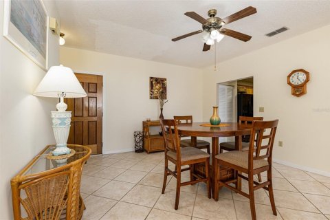 Copropriété à vendre à Cocoa Beach, Floride: 2 chambres, 96.15 m2 № 2202339 - photo 23