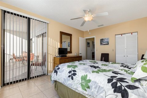 Copropriété à vendre à Cocoa Beach, Floride: 2 chambres, 96.15 m2 № 2202339 - photo 18