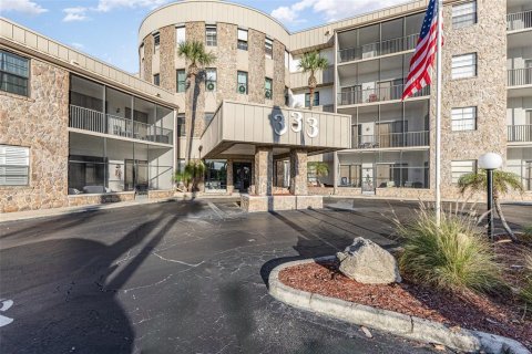 Condominio en Cocoa Beach, Florida, 2 dormitorios № 2202339