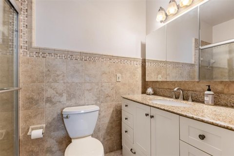 Copropriété à vendre à Cocoa Beach, Floride: 2 chambres, 96.15 m2 № 2202339 - photo 15