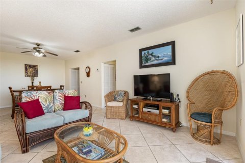 Copropriété à vendre à Cocoa Beach, Floride: 2 chambres, 96.15 m2 № 2202339 - photo 22