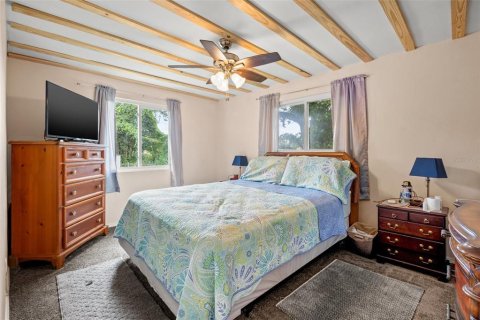 House in Saint Petersburg, Florida 3 bedrooms, 94.02 sq.m. № 1827081 - photo 5