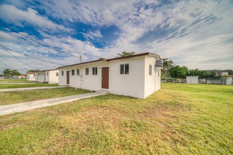 Villa ou maison à louer à Miami, Floride: 3 chambres, 120.77 m2 № 1996557 - photo 6