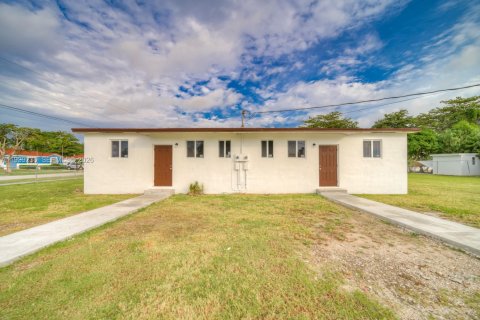 Villa ou maison à louer à Miami, Floride: 3 chambres, 120.77 m2 № 1996557 - photo 5