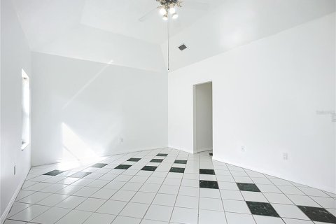 House in Palm Coast, Florida 3 bedrooms, 189.99 sq.m. № 1876243 - photo 27