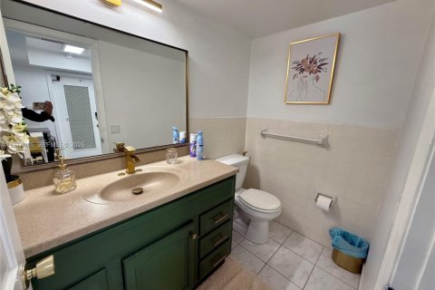 Condominio en venta en Fort Lauderdale, Florida, 1 dormitorio, 67.08 m2 № 1969542 - foto 30