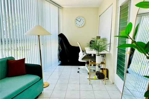 Condo in Fort Lauderdale, Florida, 1 bedroom № 1969542 - photo 10