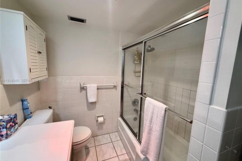 Condominio en venta en Fort Lauderdale, Florida, 1 dormitorio, 67.08 m2 № 1969542 - foto 29