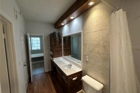 Condo in Orlando, Florida, 2 bedrooms № 2224727 - photo 23