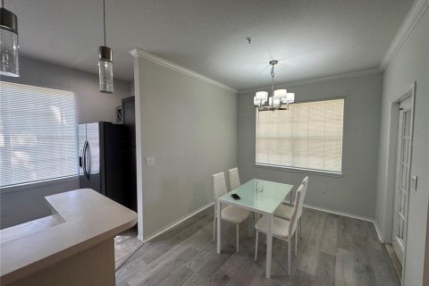 Condo in Orlando, Florida, 2 bedrooms № 2224727 - photo 8
