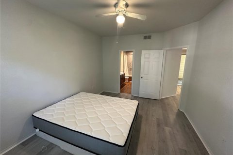Condo in Orlando, Florida, 2 bedrooms № 2224727 - photo 22