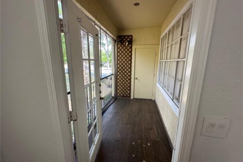 Condo in Orlando, Florida, 2 bedrooms № 2224727 - photo 30