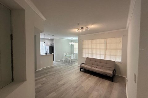 Condo in Orlando, Florida, 2 bedrooms № 2224727 - photo 6