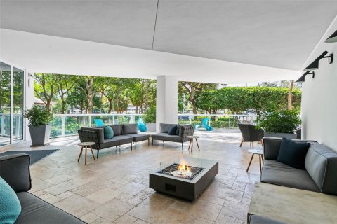 Condo in Fort Lauderdale, Florida, 2 bedrooms  № 2174208 - photo 24
