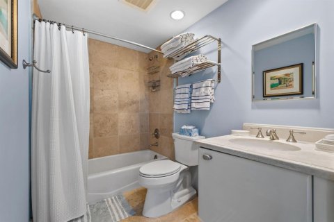 Condo in Fort Lauderdale, Florida, 2 bedrooms  № 2174208 - photo 15