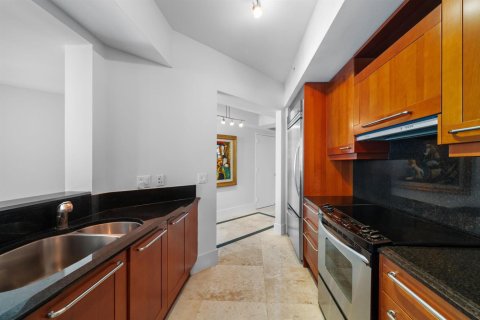 Condo in Fort Lauderdale, Florida, 2 bedrooms  № 2174208 - photo 7