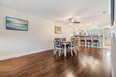 Villa ou maison à vendre à Clearwater, Floride: 2 chambres, 130.06 m2 № 1717715 - photo 9