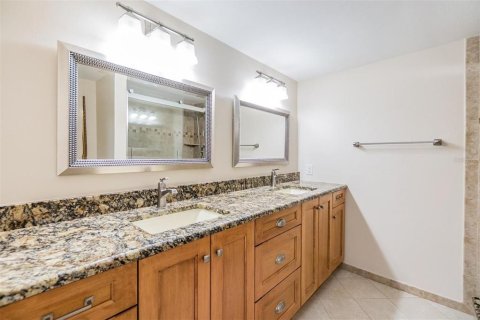 Villa ou maison à vendre à Clearwater, Floride: 2 chambres, 130.06 m2 № 1717715 - photo 22