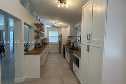 Купить виллу или дом в Гейнсвилл, Флорида 4 спальни, № 2043389 - фото 22