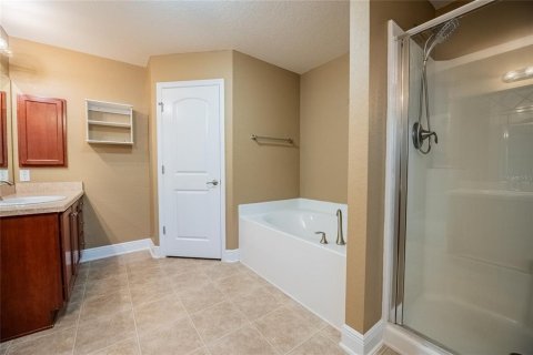 Купить виллу или дом в Малберри, Флорида 15 комнат, 212.1м2, № 1656868 - фото 28