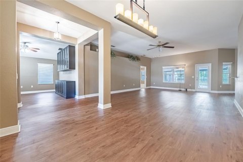 Купить виллу или дом в Малберри, Флорида 15 комнат, 212.1м2, № 1656868 - фото 11