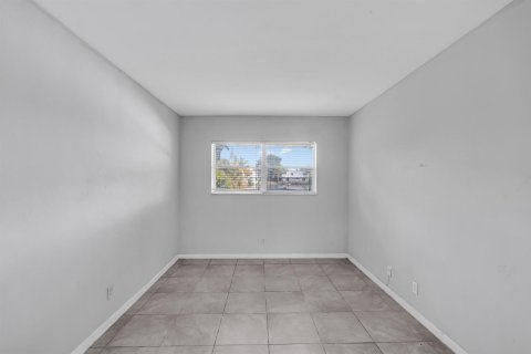 Copropriété à vendre à Oakland Park, Floride: 2 chambres, 71.53 m2 № 2174289 - photo 5