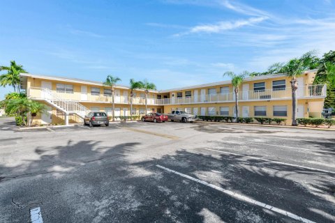 Copropriété à vendre à Oakland Park, Floride: 2 chambres, 71.53 m2 № 2174289 - photo 12
