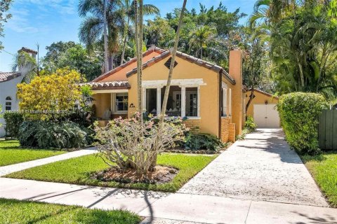 House in Miami Shores, Florida 2 bedrooms, 99.68 sq.m. № 1745748 - photo 8