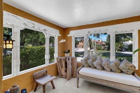 House in Miami Shores, Florida 2 bedrooms, 99.68 sq.m. № 1745748 - photo 6