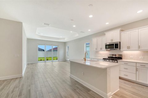 House in Parrish, Florida 3 bedrooms, 172.8 sq.m. № 2204848 - photo 4