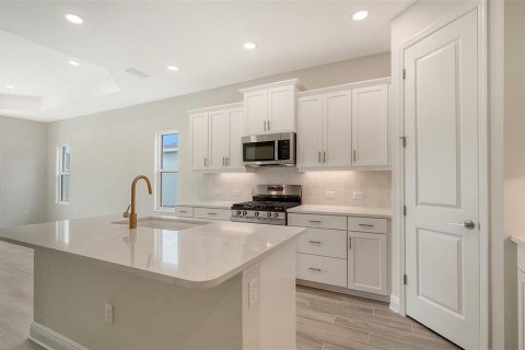 House in Parrish, Florida 3 bedrooms, 172.8 sq.m. № 2204848 - photo 16