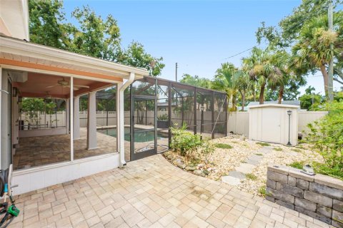 House in Gulfport, Florida 4 bedrooms, 190.08 sq.m. № 1802364 - photo 29