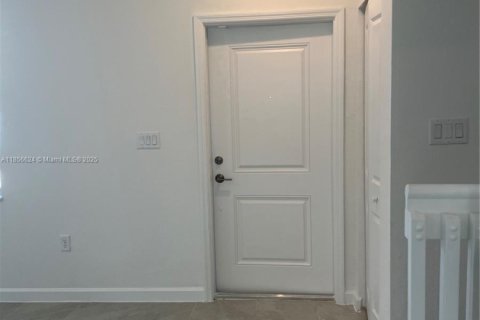 Touwnhouse à louer à Homestead, Floride: 3 chambres, 129.41 m2 № 1878766 - photo 13