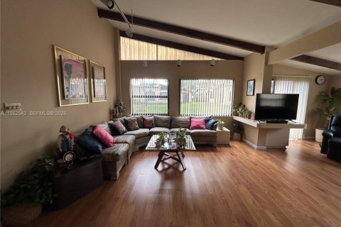 Купить виллу или дом в Холливуд, Флорида 2 спальни, 136.57м2, № 2006727 - фото 6