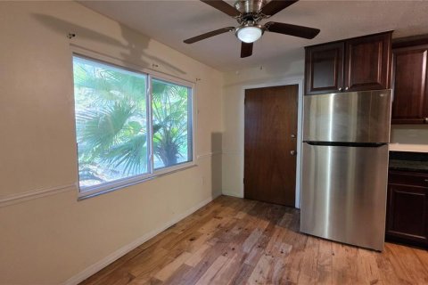 Villa ou maison à louer à Gainesville, Floride: 4 chambres, 171.03 m2 № 2423717 - photo 5