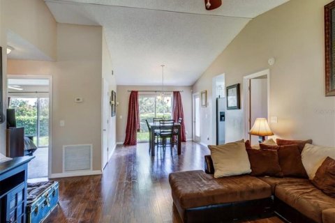 Villa ou maison à vendre à Tavares, Floride: 3 chambres, 119.1 m2 № 2149259 - photo 4