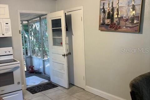 Casa en alquiler en Fort Myers, Florida, 3 dormitorios, 84.73 m2 № 1656916 - foto 4