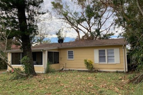 Casa en alquiler en Fort Myers, Florida, 3 dormitorios, 84.73 m2 № 1656916 - foto 1