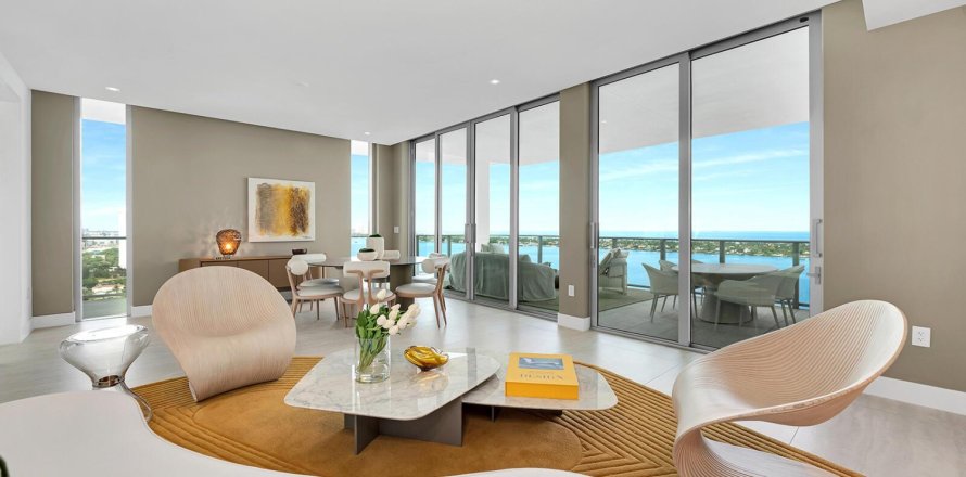 Condo à West Palm Beach, Floride, 3 chambres  № 2412801
