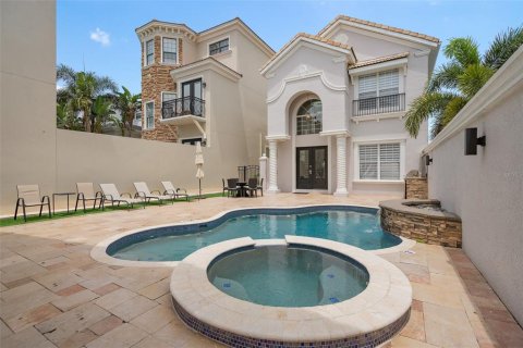 Casa en venta en Four Corners, Florida, 5 dormitorios, 257.8 m2 № 1913365 - foto 2