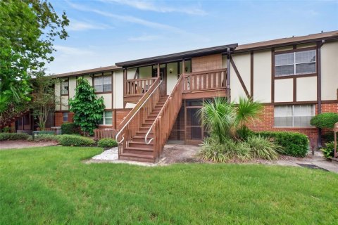Condominio en alquiler en Edgewood, Florida, 2 dormitorios, 92.34 m2 № 2284753 - foto 2