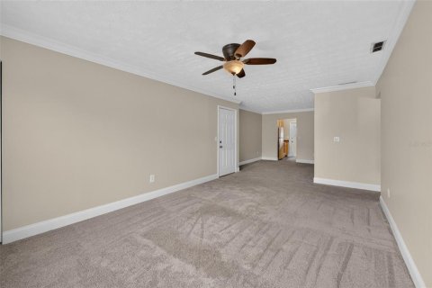 Condominio en alquiler en Edgewood, Florida, 2 dormitorios, 92.34 m2 № 2284753 - foto 9
