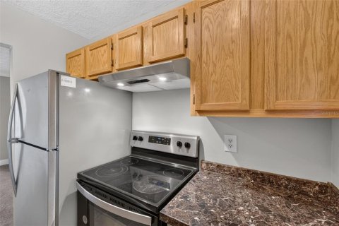 Condominio en alquiler en Edgewood, Florida, 2 dormitorios, 92.34 m2 № 2284753 - foto 25