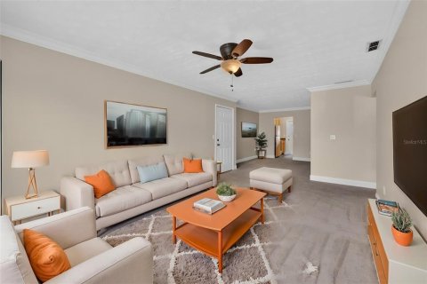 Condominio en alquiler en Edgewood, Florida, 2 dormitorios, 92.34 m2 № 2284753 - foto 10