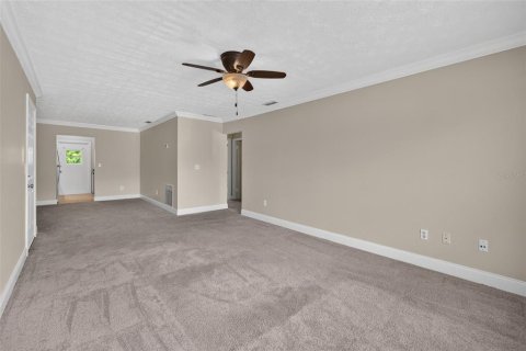Condominio en alquiler en Edgewood, Florida, 2 dormitorios, 92.34 m2 № 2284753 - foto 11