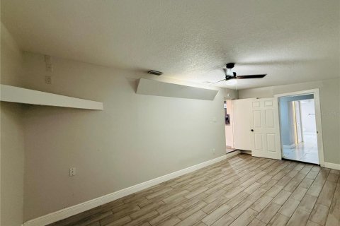 Casa en alquiler en Tampa, Florida, 4 dormitorios, 148.27 m2 № 2104986 - foto 16